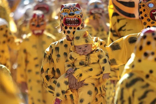 habitantes-mexico-se-visten-como-tigres-y-participan-un-desfile-tradicional-pedir-cultivos-lluvia-chilapa